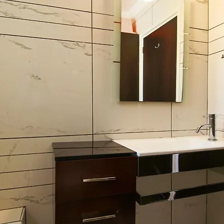 Seaside Luxury Flat * Perivolia