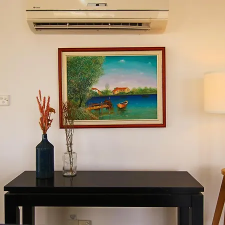 Seaside Luxury Flat Perivolia