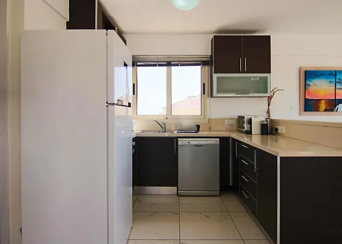 Seaside Luxury Flat 페리볼리아